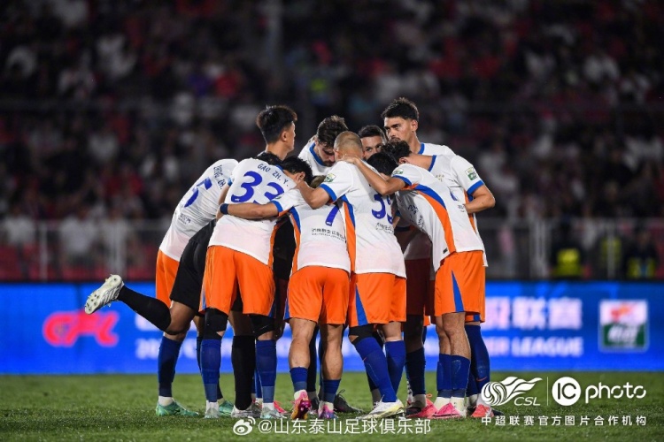 泽卡瓦科双响炮 山东客场5-1横扫辽宁铁人