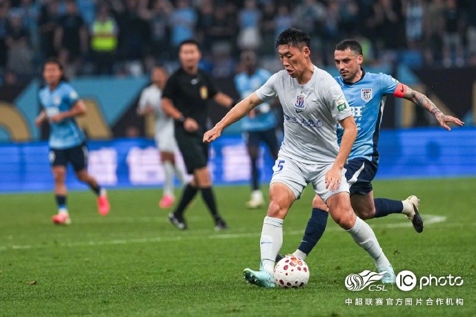 拉唐双响阿苏埃传射 申花客场4-1逆转大连英博