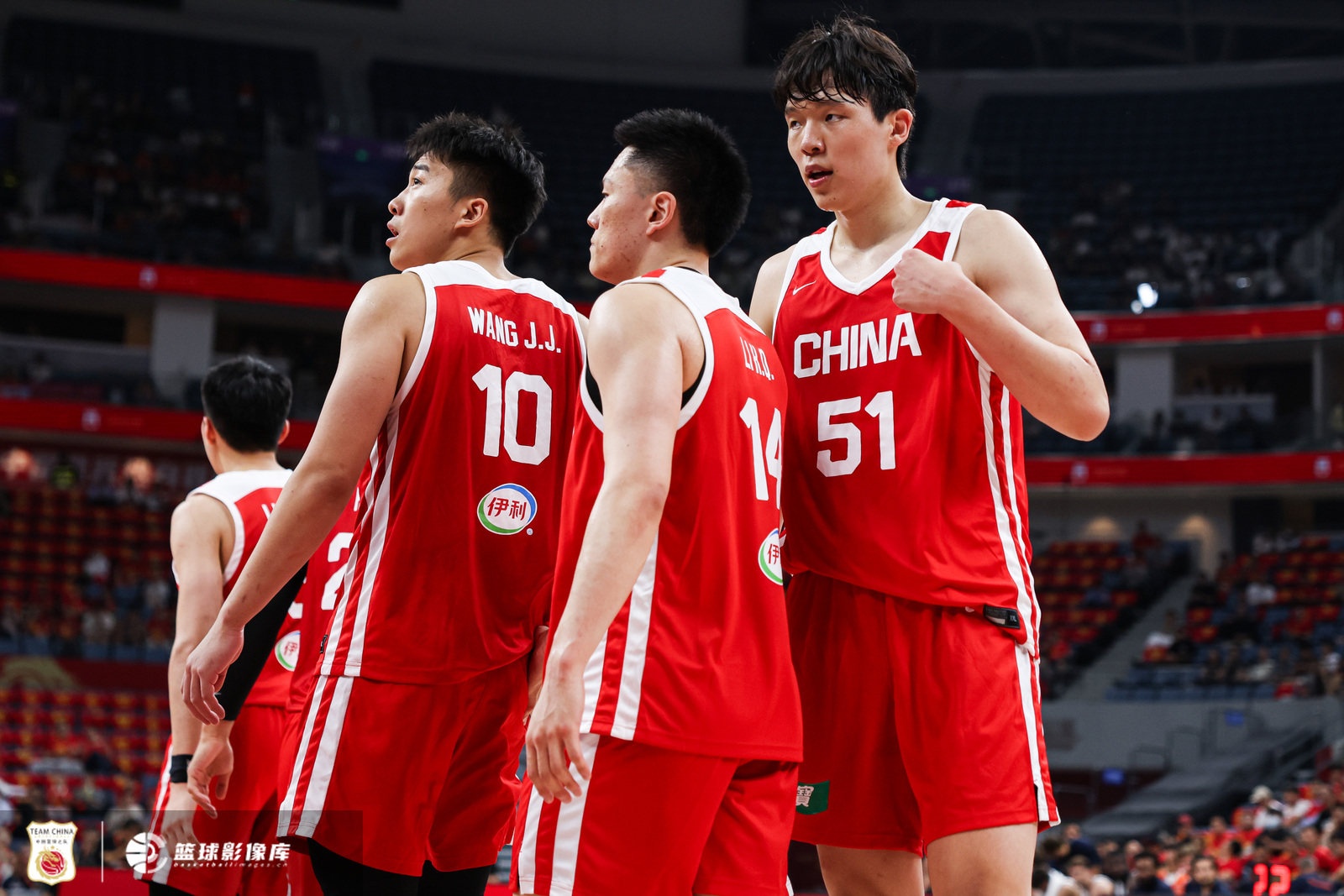 中国男篮世预赛12人名单敲定 杨瀚森王俊杰领衔对阵日本