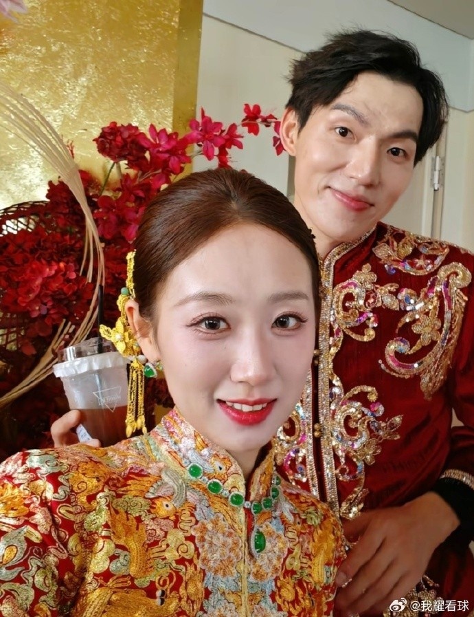 吴前今日温州完婚 胡明轩孙铭徽等CBA球星到场 吴前今日温州完婚 胡明轩孙铭徽等CBA球星到场