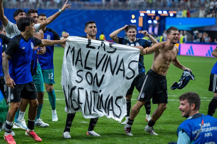 美媒称FIFA取消世界杯股份出售计划 穆德里克解禁复出 美媒称FIFA取消世界杯股份出售计划 穆德里克解禁复出