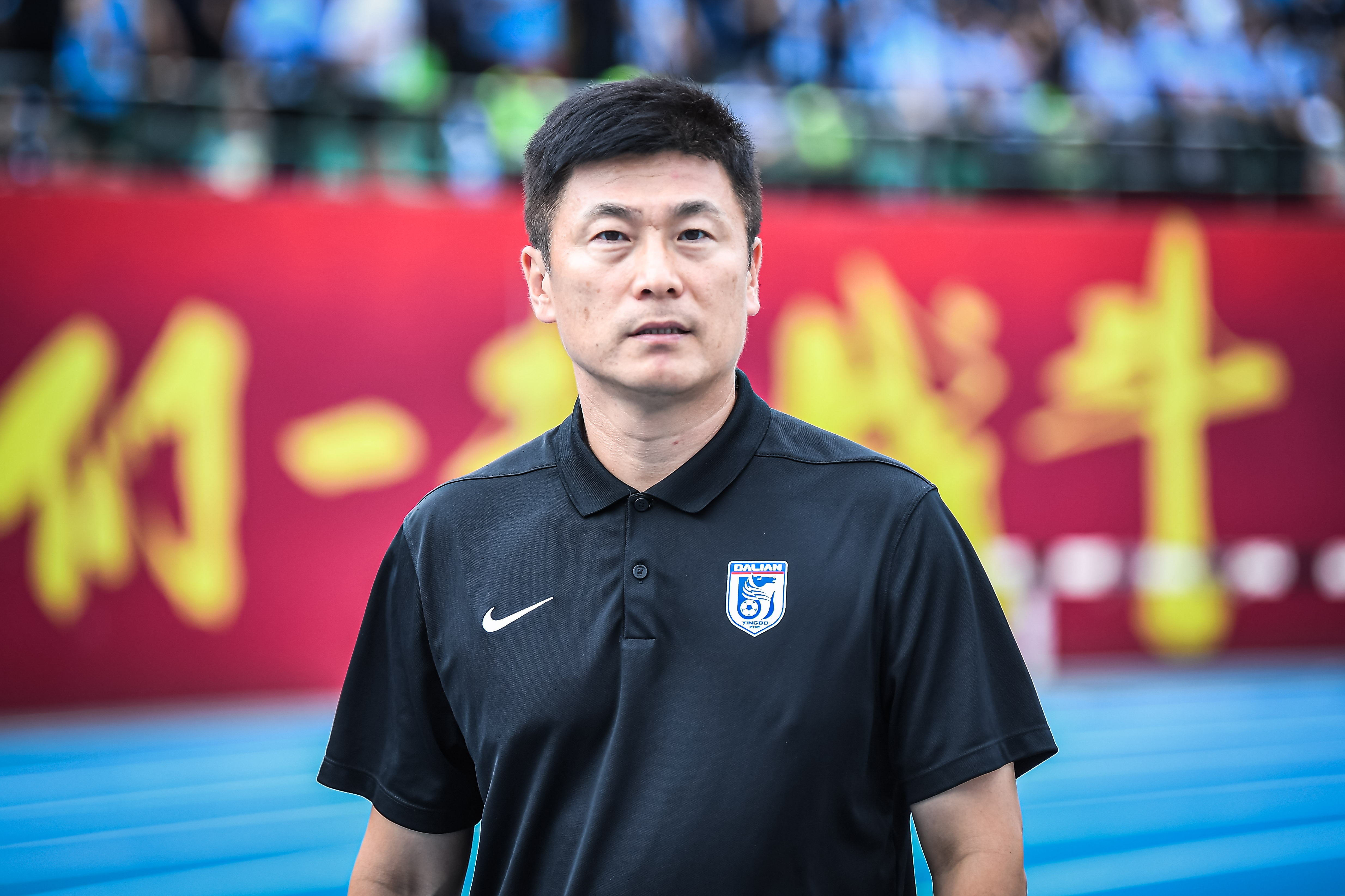 英博主场七胜并列中超第一 连续三主场失球追平队史纪录