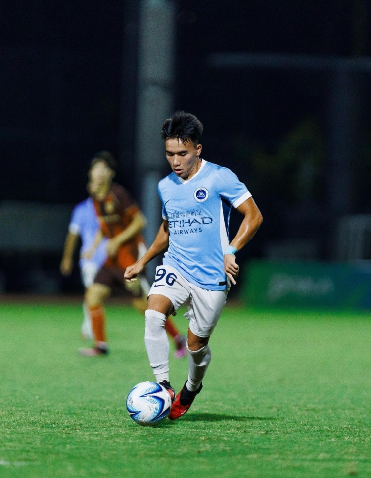 深圳新鹏城U20主场2比1逆转陕西联合U20 程鑫替补远角破门