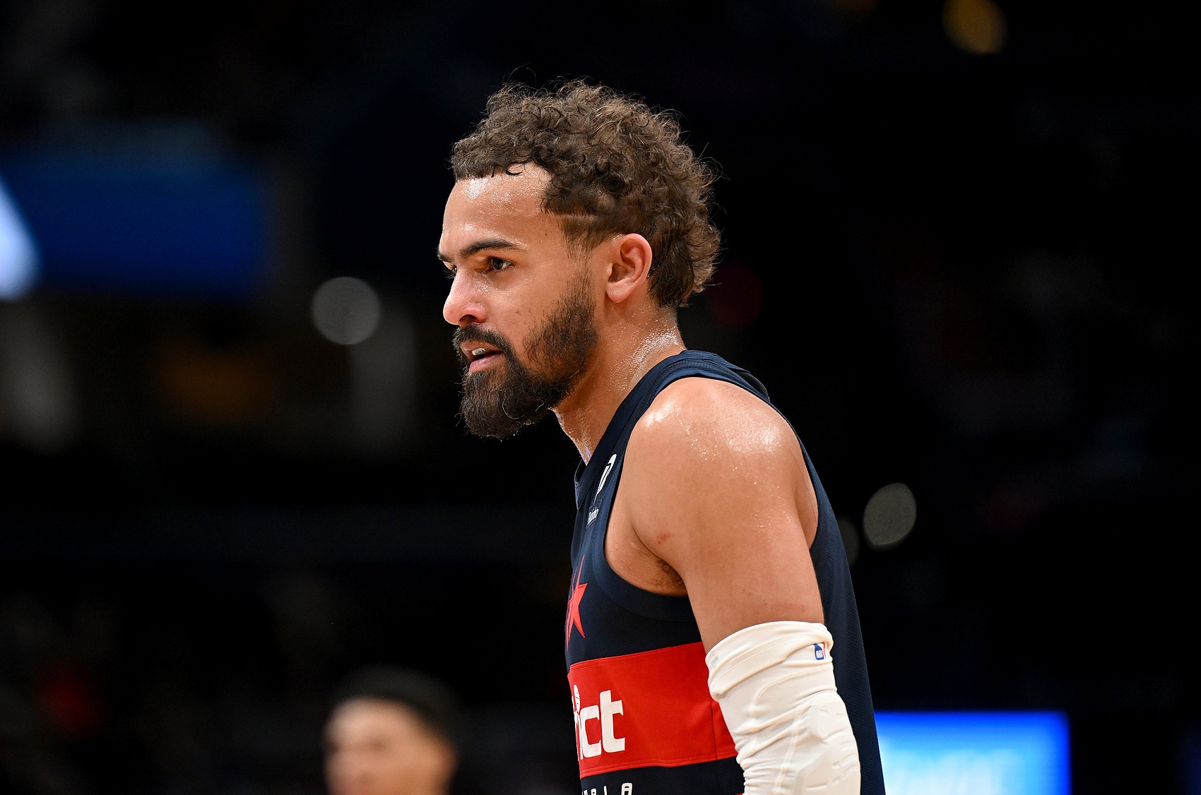 恩比德剩余合同1.88亿登顶NBA垃圾合同榜
