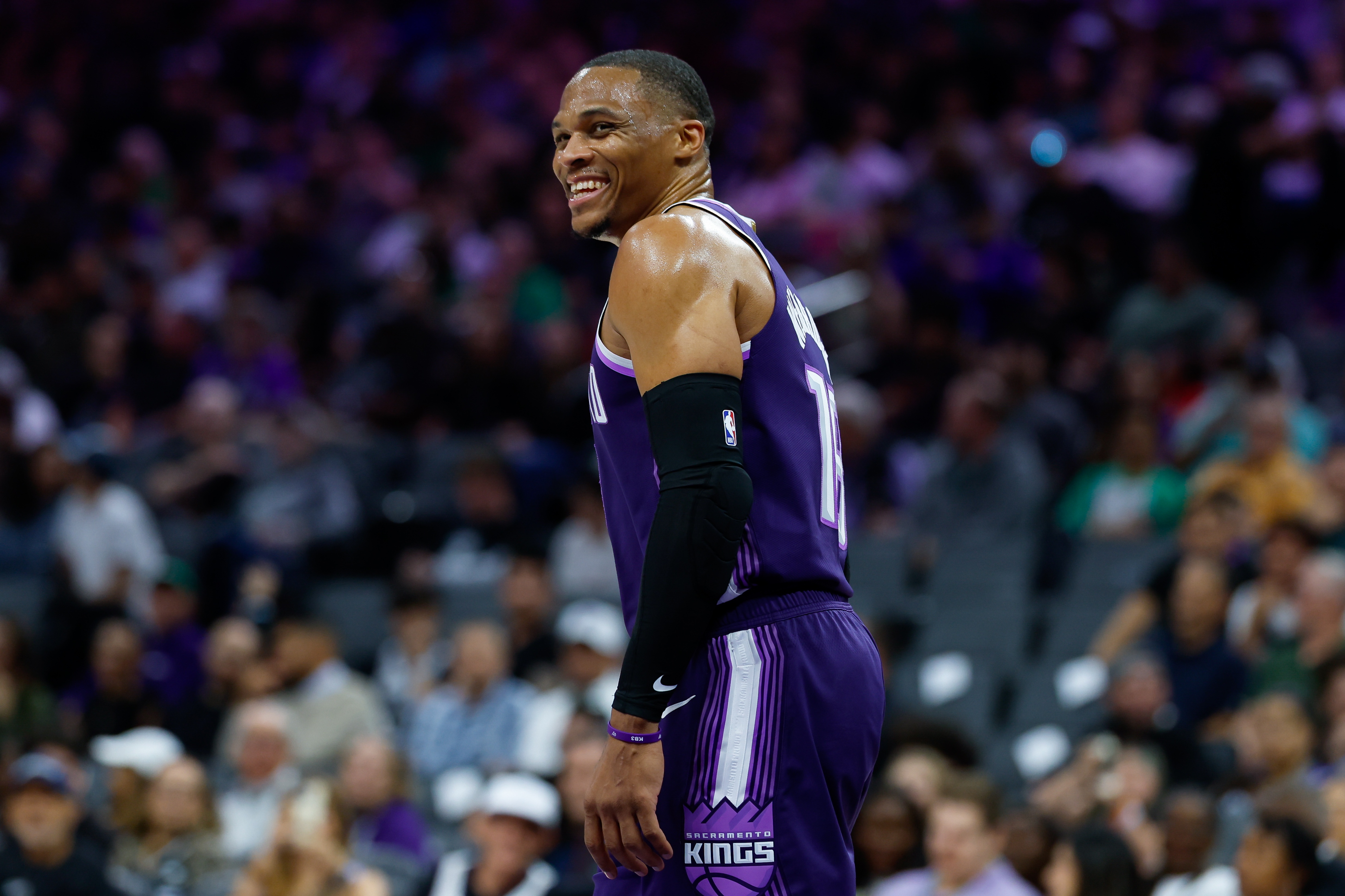 威少宣布退役 ESPN名记：他从不做负荷管理 每秒钟倾注全部心力