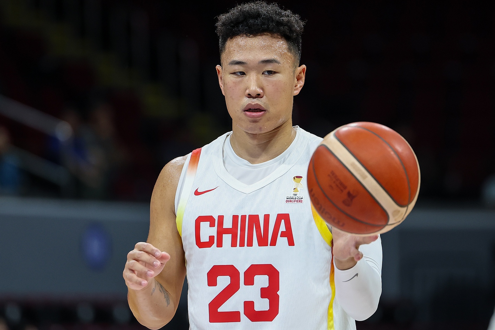 贺希宁17分全队最高 中国男篮热身赛击败乌拉圭