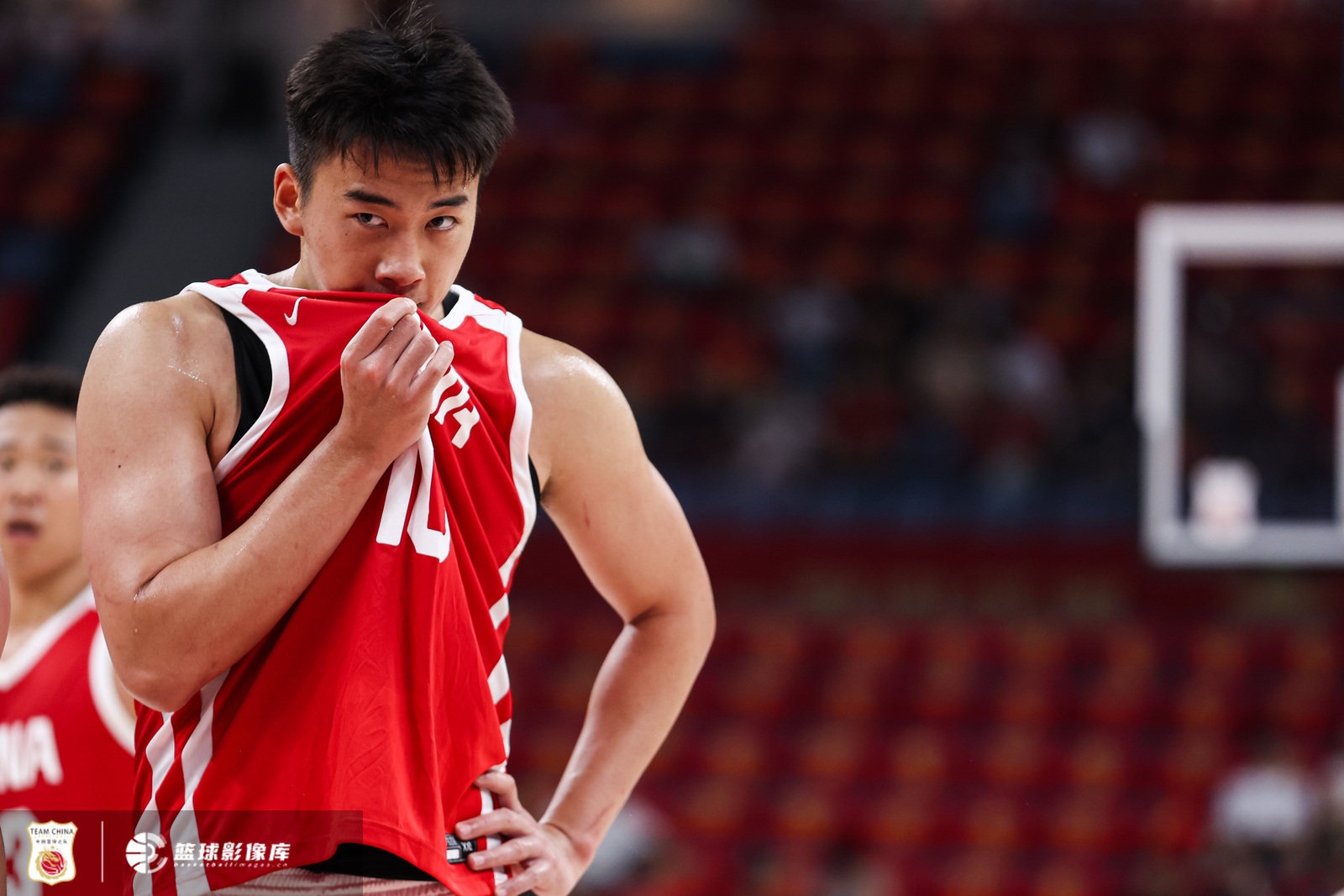 曾令旭：中国男篮83-78胜乌拉圭，处理球果断性问题已解决
