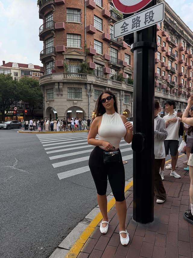 保罗·乔治妻子晒上海48小时随行照片 保罗·乔治妻子晒上海48小时随行照片