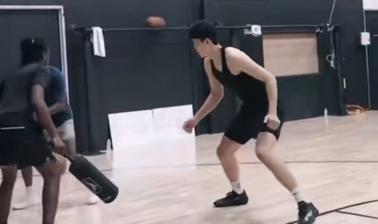 æ‹“åª’æ™’æ�¨ç€šæ£®è®­ç»ƒç‰‡æ®µï¼šä¼‘èµ›æœŸè®­ç»ƒ å°�æ�¨è¦�å¼€å�¯â€œæ��æ€–æ¨¡å¼�â€�äº†