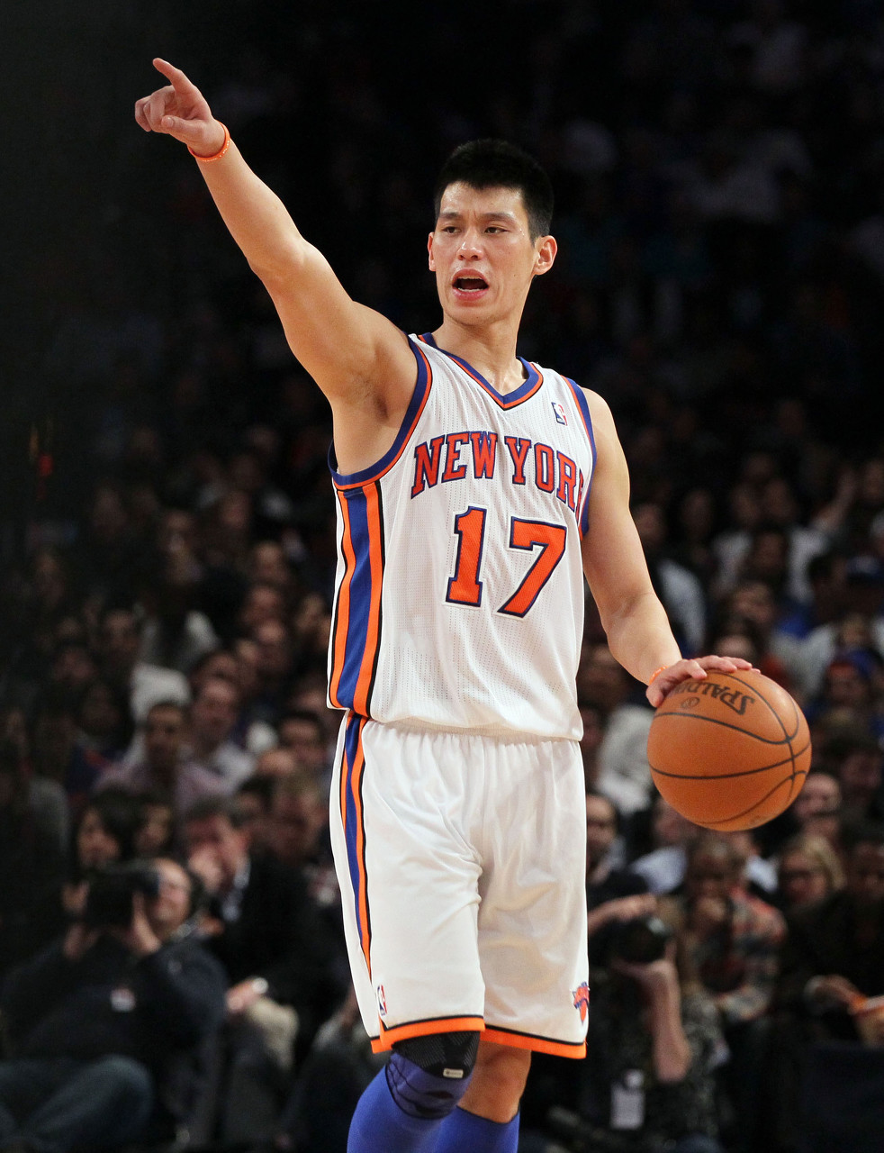林疯狂后未留尼克斯！林书豪：一切都有安排 我有机会去猛龙夺冠