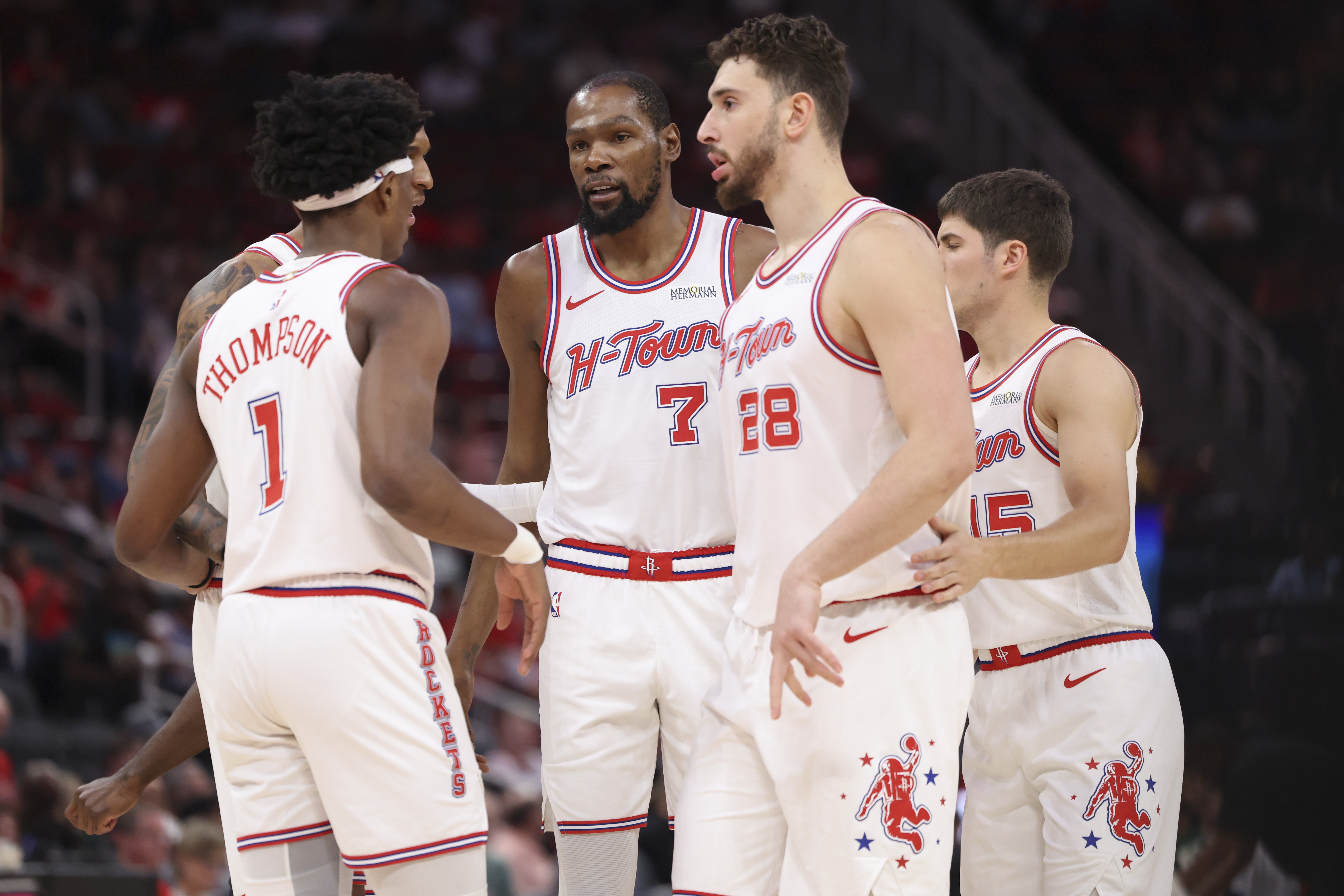 火箭媒体人：火箭新赛季能赢下54到55场 如健康或成总冠军黑马