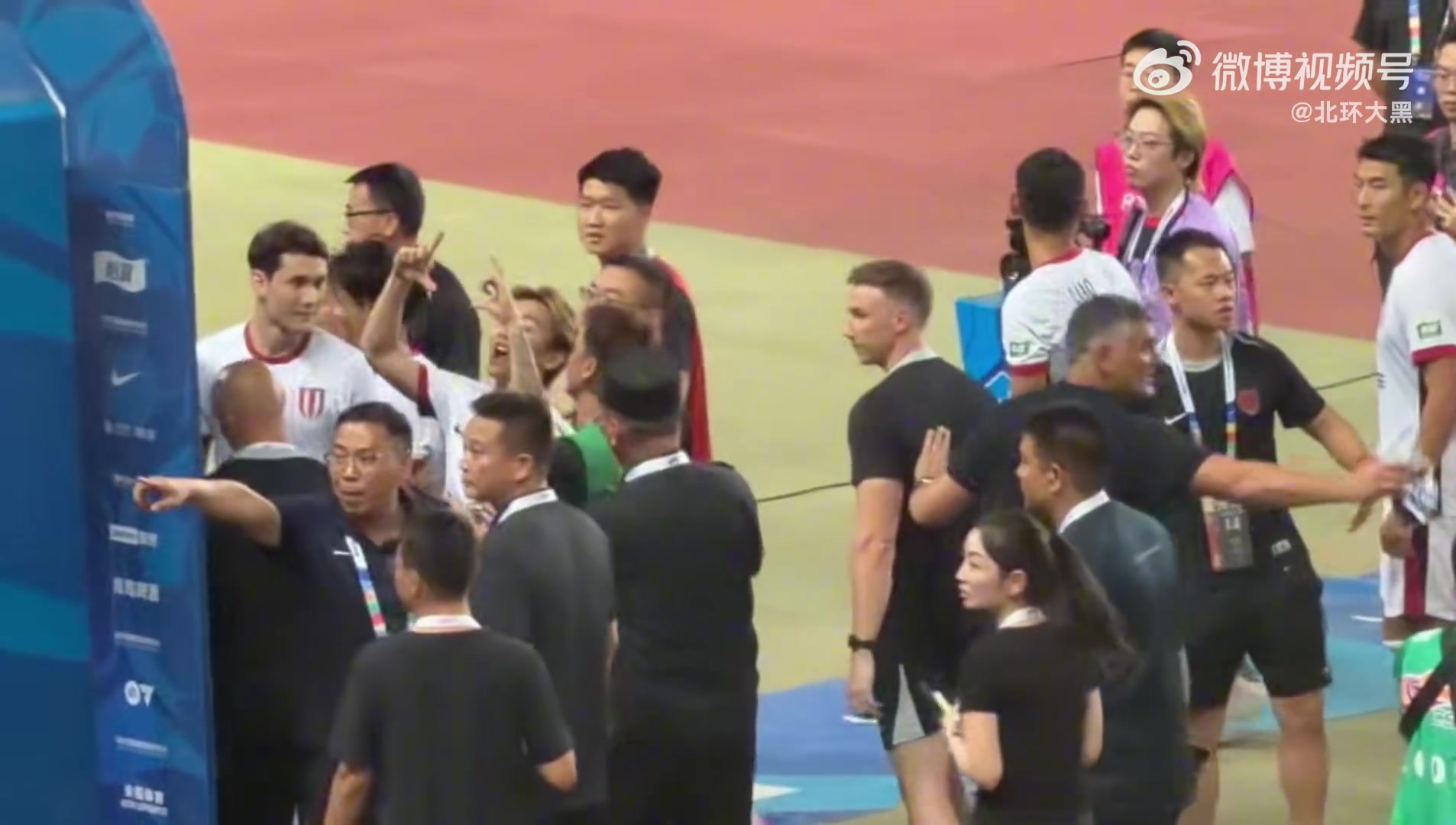 观网：韦世豪疑暗讽河南