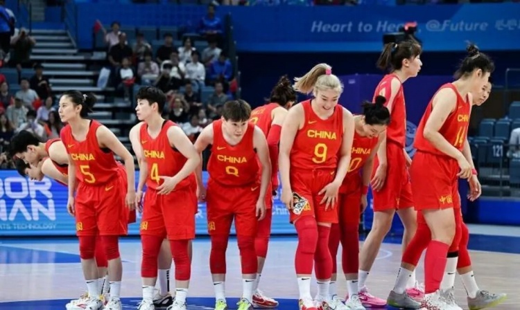 中国女篮控卫之殇，怪宫鲁鸣有用吗