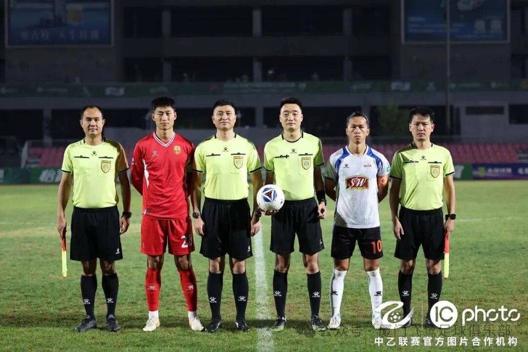 两连败!中乙联赛决赛阶段第二十三轮 厦门飞鹭客场0-1青岛红狮 两连败!中乙联赛决赛阶段第二十三轮 厦门飞鹭客场0-1青岛红狮