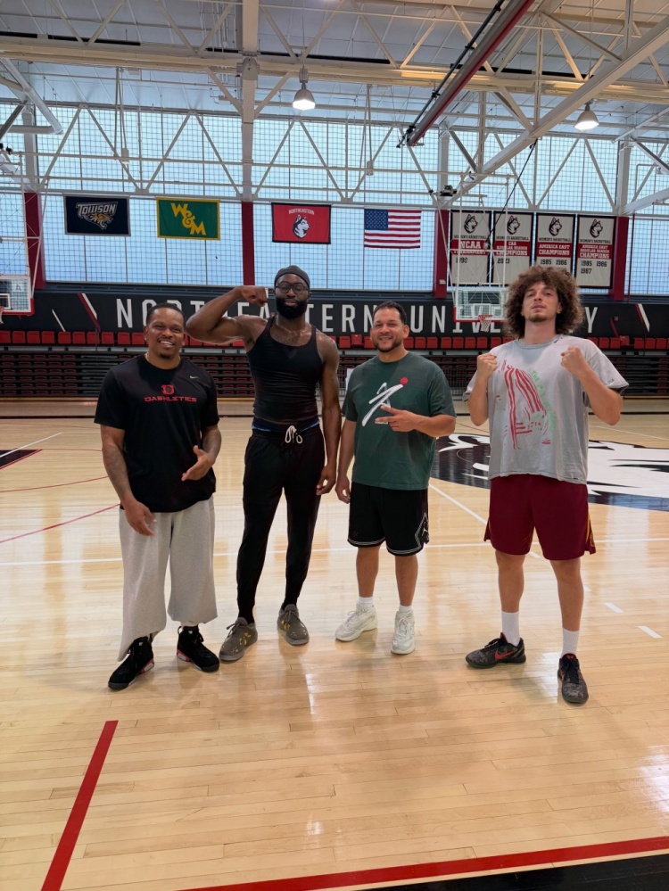 备战新赛季！训练师晒杰伦·布朗近期持球进攻训练集锦