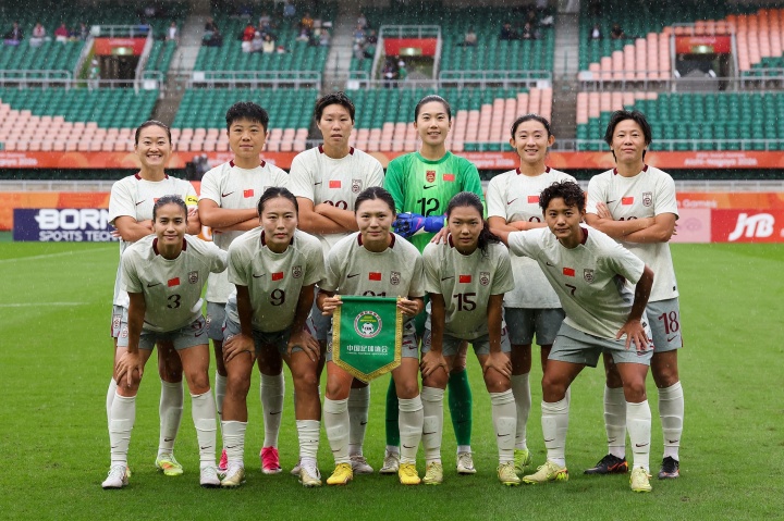 记者：中国女足输朝鲜不意外 亚运会是否选择各位置最佳球员？